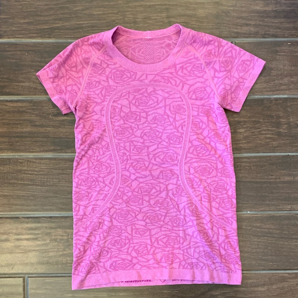 Lululemon Pink Rose Swiftly SS Size 10